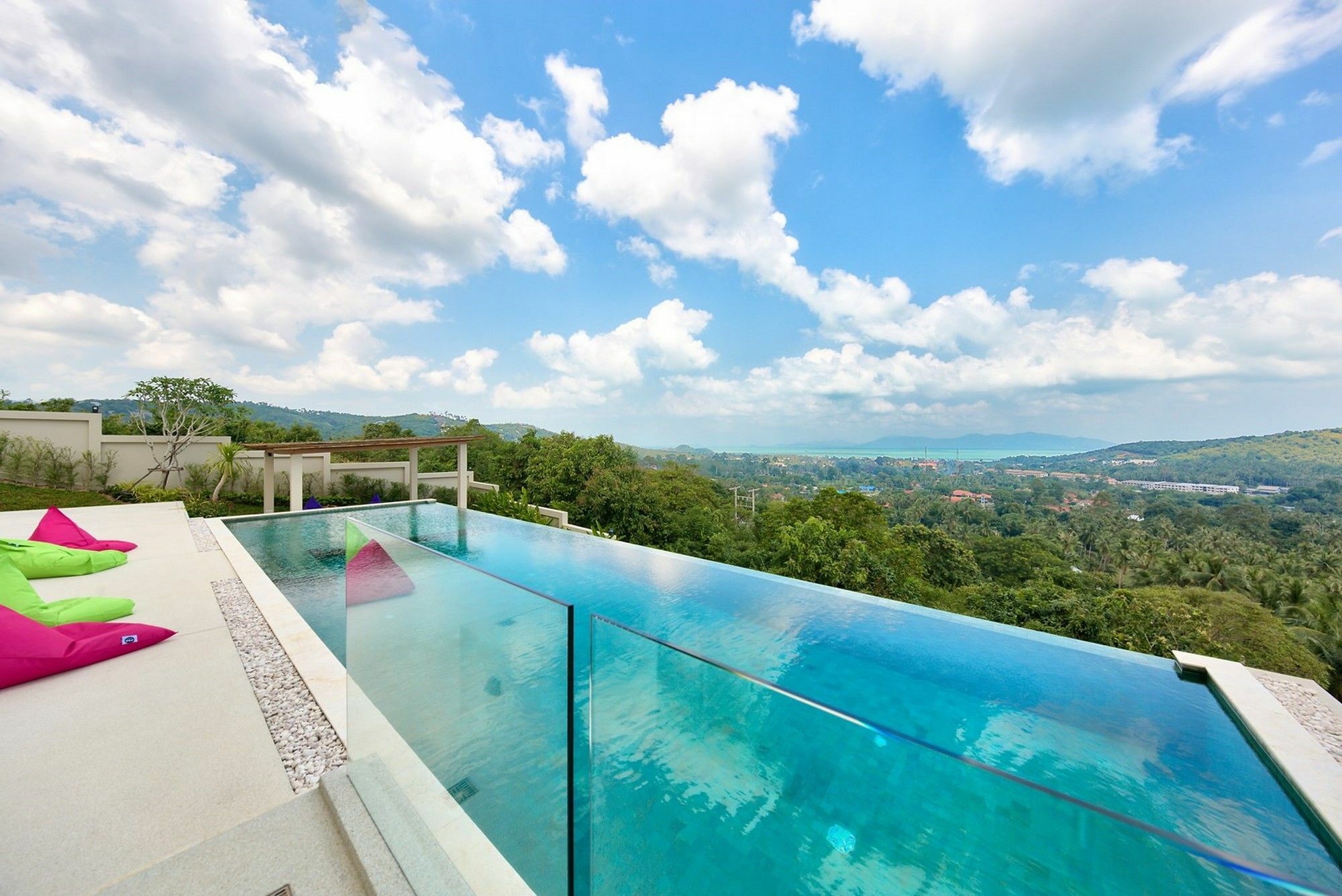 Villa Nojoom Hills - Sea View 6 Bedroom *